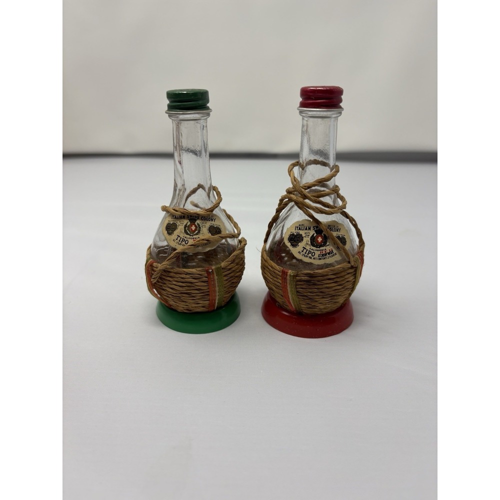 Vintage Italian Swiss Colony Wine Bottle Salt Pepper S&P Shakers Set 4 1/" tall